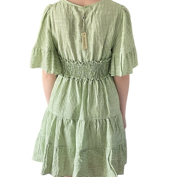 Max Studio Women's Flutter Sleeve Tiered Short Dress Size XS - Picture 2 of 7